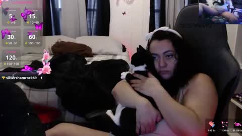 spanishcouple4255 online show from November 12, 5:15 pm