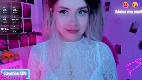  SparkleMona  online show from February 20, 1:46 am