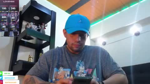 Snapshot of spartacus_cam chatting on December 16, 5:38 am     online show from December 16, 5:38 am