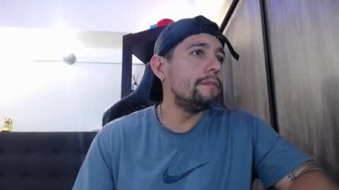     online show from February 3, 6:40 am