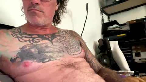 specter1972 online show from May 3, 4:57 pm