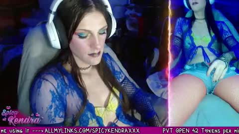 Snapshot of spicykendra chatting on March 5, 4:13 am Kendra online show from March 5, 4:13 am