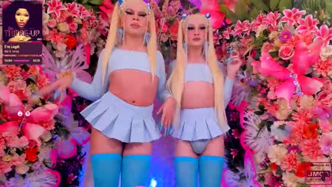 Snapshot of spicysluts chatting on October 19, 3:33 am  Alison  Sharon  online show from October 19, 3:33 am