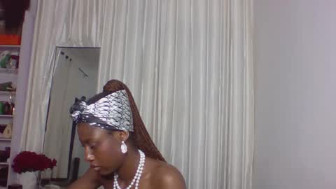 Snapshot of spoiltbrattt chatting on September 22, 5:17 pm spoiltbrattt online show from September 22, 5:17 pm