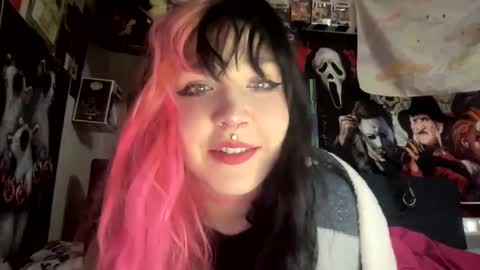 Pixie online show from September 10, 4:30 pm