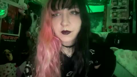 Pixie online show from October 22, 3:57 pm