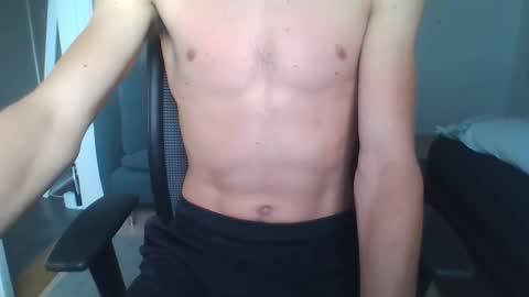 sportsguy19960 online show from April 23, 1:24 pm