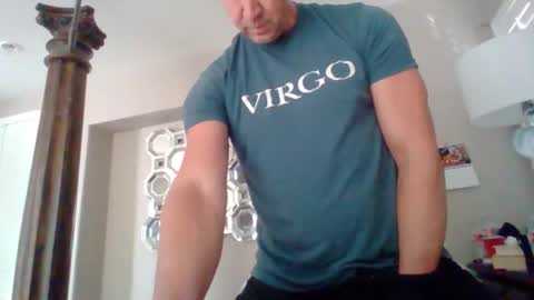 spunandhunglv online show from November 17, 5:59 pm