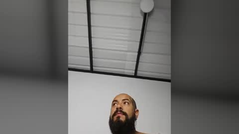 sr_srasmith online show from June 24, 2:51 am