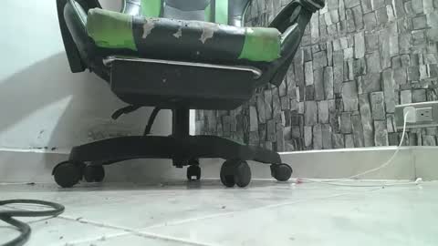 sr master cum its my old account online show from October 6, 4:19 am