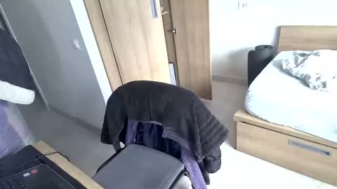 St Amor online show from January 2, 11:09 am