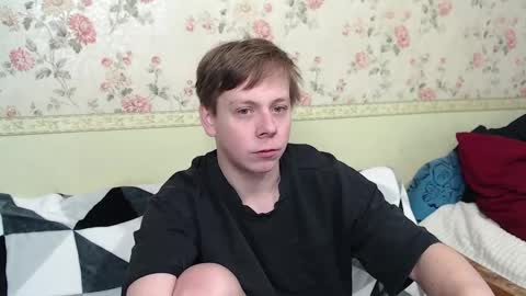 Snapshot of st_rudy chatting on February 14, 11:31 am Joe Peach online show from February 14, 11:31 am