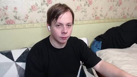 Snapshot of st_rudy chatting on February 25, 8:36 am Joe Peach online show from February 25, 8:36 am