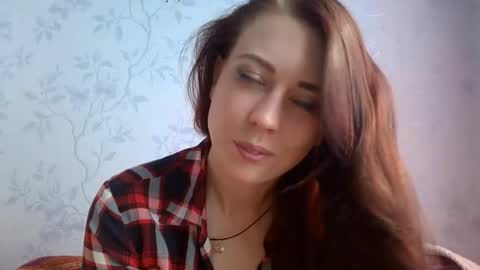 staceywellsx online show from July 31, 8:15 am