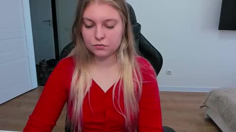 Snapshot of stacy_miraclee chatting on October 7, 11:28 am Stacy  online show from October 7, 11:28 am