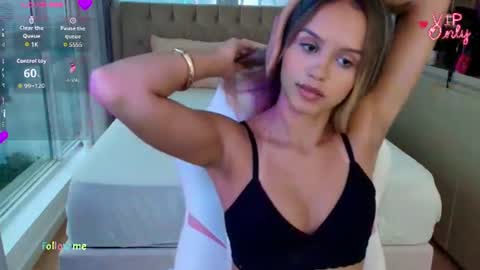 Stacy Tyler online show from June 11, 7:45 pm