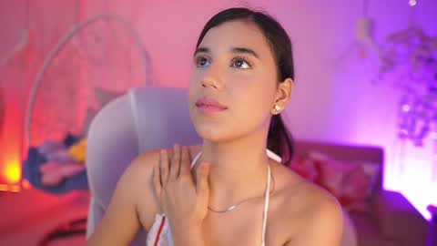stacycooper_ online show from May 30, 7:23 pm