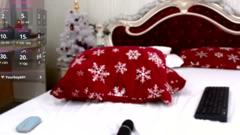 Stacy online show from December 2, 9:45 pm