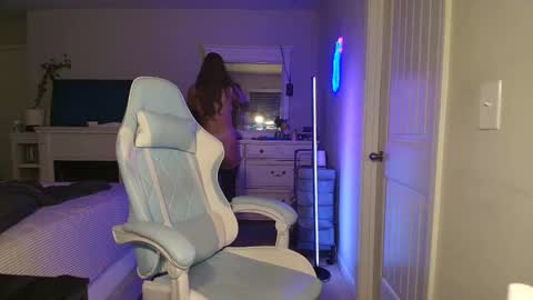 Hannah Lee online show from February 26, 2:37 am