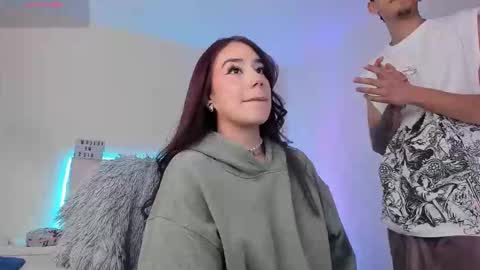 Stand and Rose online show from March 18, 5:24 am