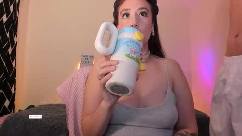 Stand and Rose online show from March 22, 4:05 am