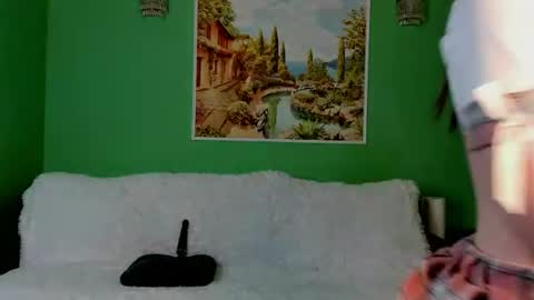 Eliza online show from July 6, 7:27 am
