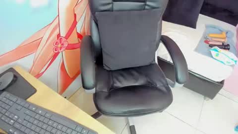 StarletTays online show from October 26, 7:42 am