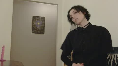 Evan online show from February 24, 12:46 am