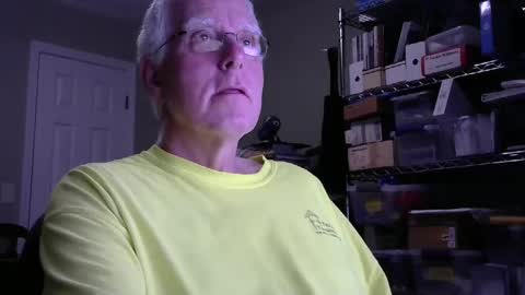 Snapshot of stasw20 chatting on October 14, 3:31 am stasw20 online show from October 14, 3:31 am
