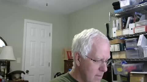 Snapshot of stasw20 chatting on October 18, 4:33 pm stasw20 online show from October 18, 4:33 pm