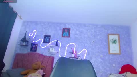 stefani__r online show from March 2, 4:06 am