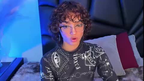 Stefania  online show from October 1, 3:49 am