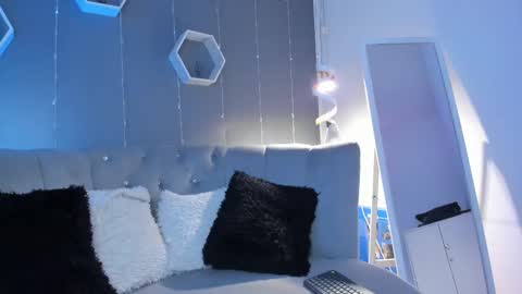 Stefania  online show from March 4, 2:38 am