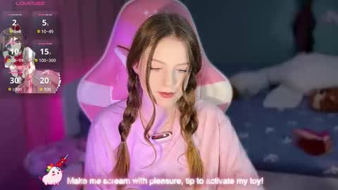 stefa online show from December 2, 6:28 pm