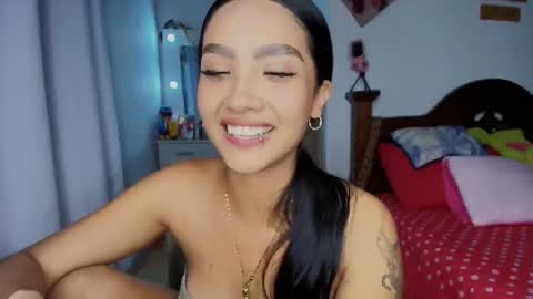 Im MiaIts my first day here  online show from October 24, 1:06 am