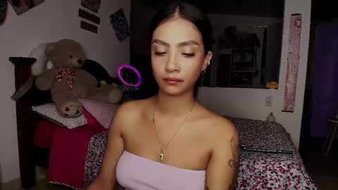 Im MiaIts my first day here  online show from September 19, 1:10 am