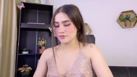 stefannycipriani_ online show from May 5, 3:40 pm