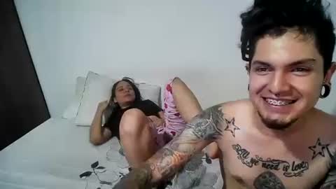 steffandjoshh420 online show from April 4, 2:18 am