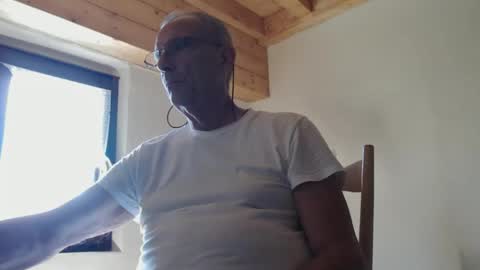 stefi444466 online show from May 17, 12:14 pm