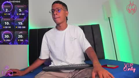 Drake online show from February 15, 1:43 pm