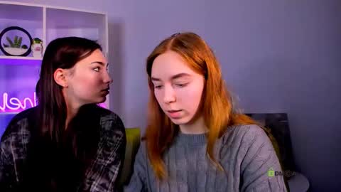 stella_flower online show from March 22, 7:01 am