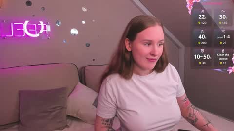 Stella online show from March 1, 9:24 am