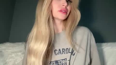 Stella Bella online show from January 31, 6:46 am