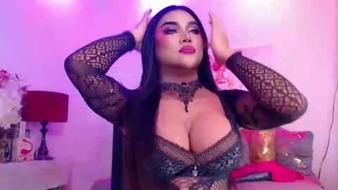 CALL ME STELLA online show from April 5, 10:45 am