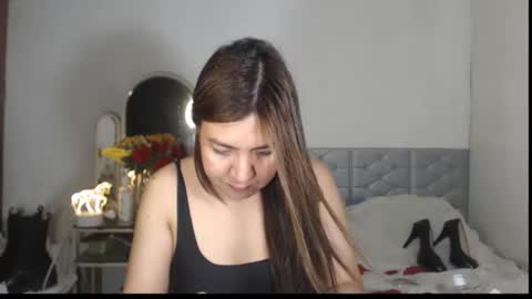 Stella online show from November 7, 6:43 pm