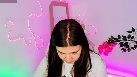 Emma online show from February 14, 2:14 am