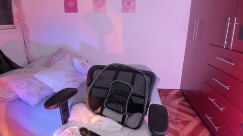 Stephanie  online show from October 8, 1:02 am