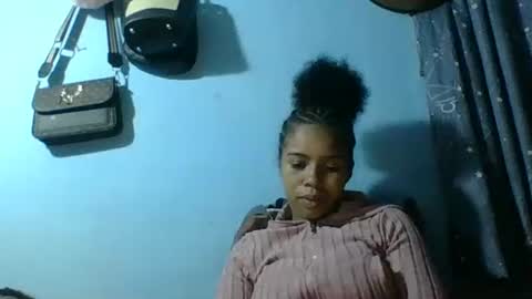 stephaolysca online show from May 10, 6:58 pm