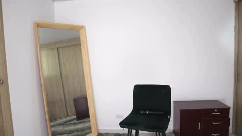 Stephany online show from May 15, 4:54 am