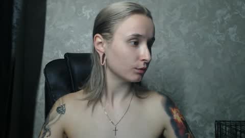 Grace online show from December 20, 1:18 pm